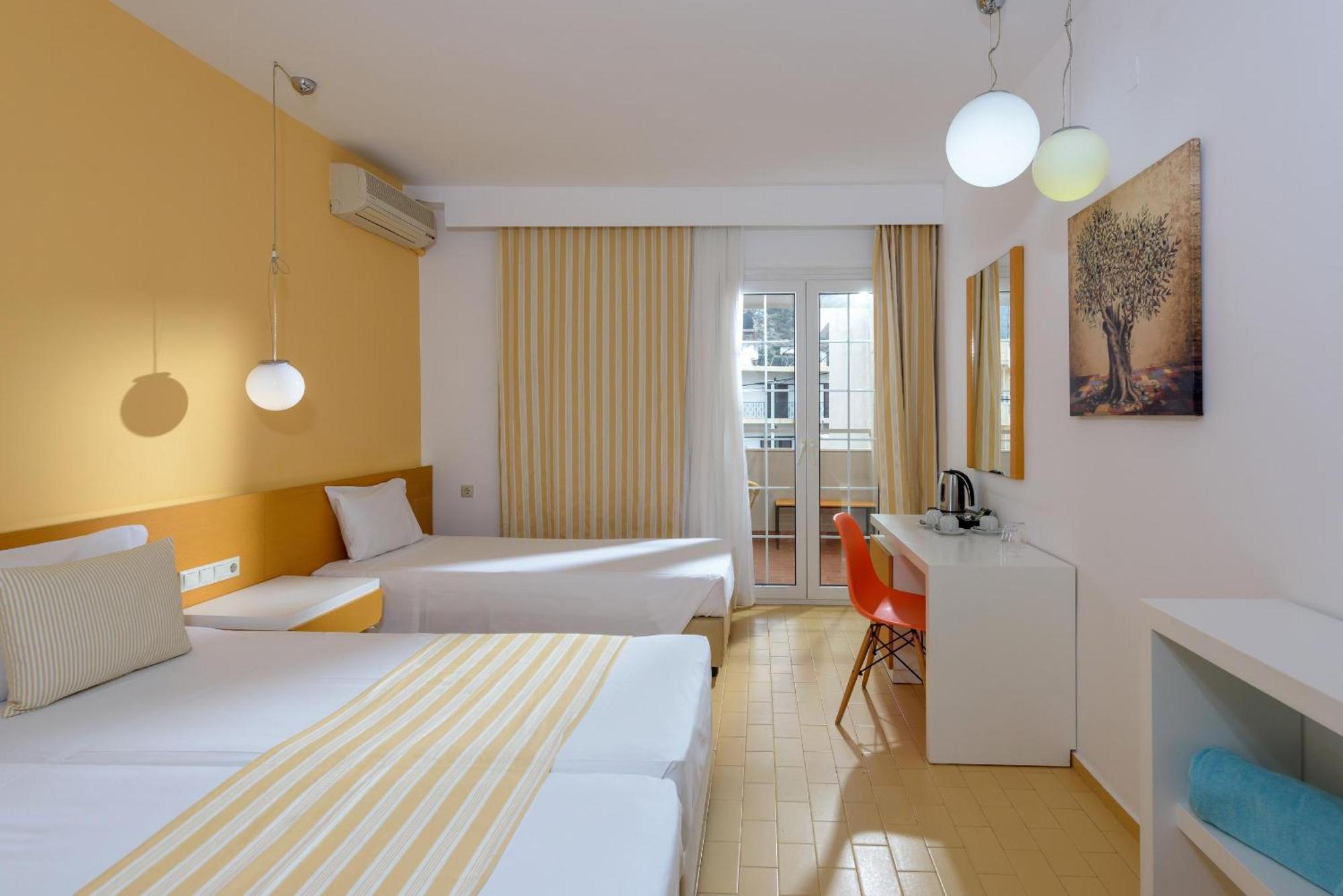 Zeus Hotels Palm Beach Сталида Экстерьер фото