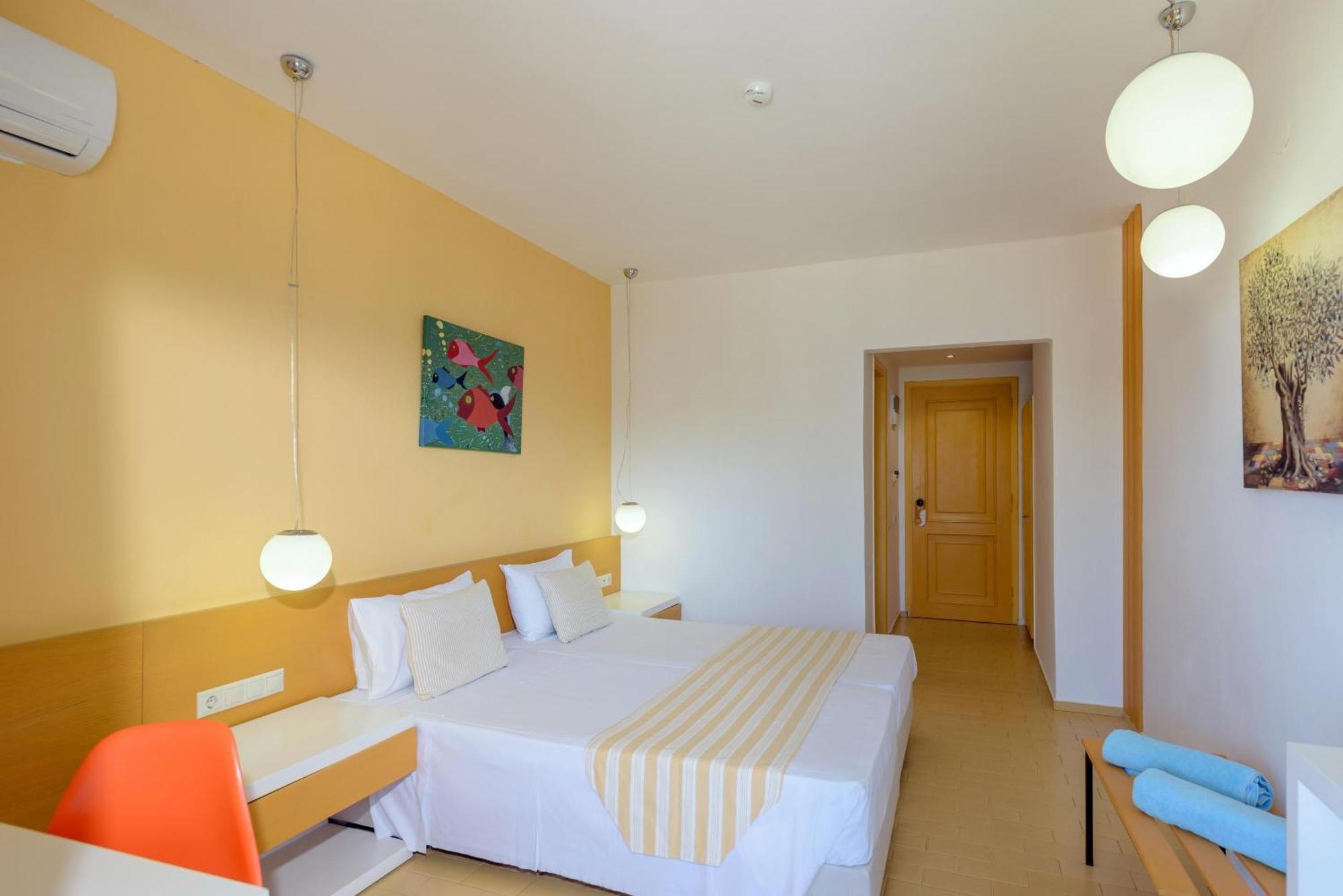 Zeus Hotels Palm Beach Сталида Экстерьер фото