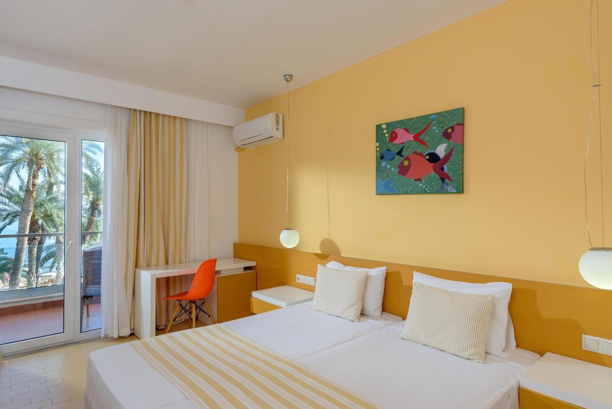 Zeus Hotels Palm Beach Сталида Экстерьер фото