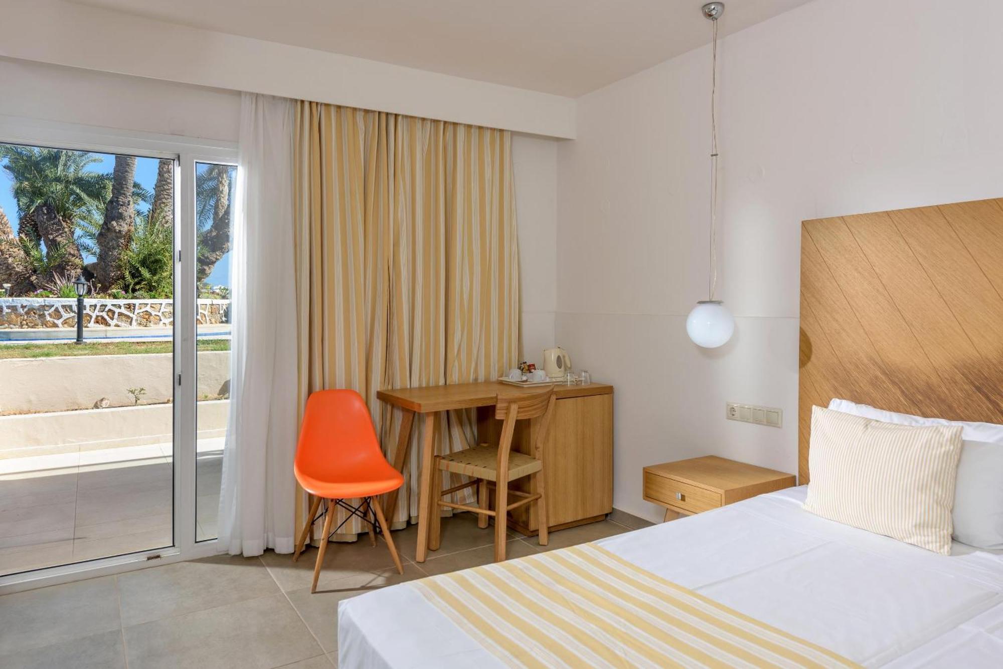 Zeus Hotels Palm Beach Сталида Экстерьер фото